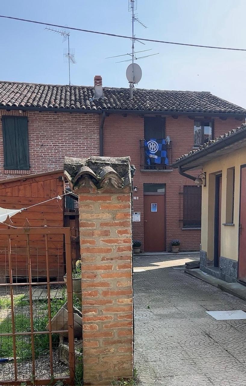 Sweet Home Aurora Trivolzio Exterior foto